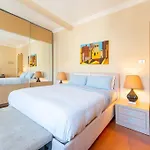 Unique Flat By The Bosphorus In Bebek