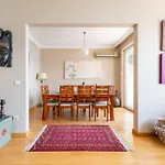 Unique Flat By The Bosphorus In Bebek