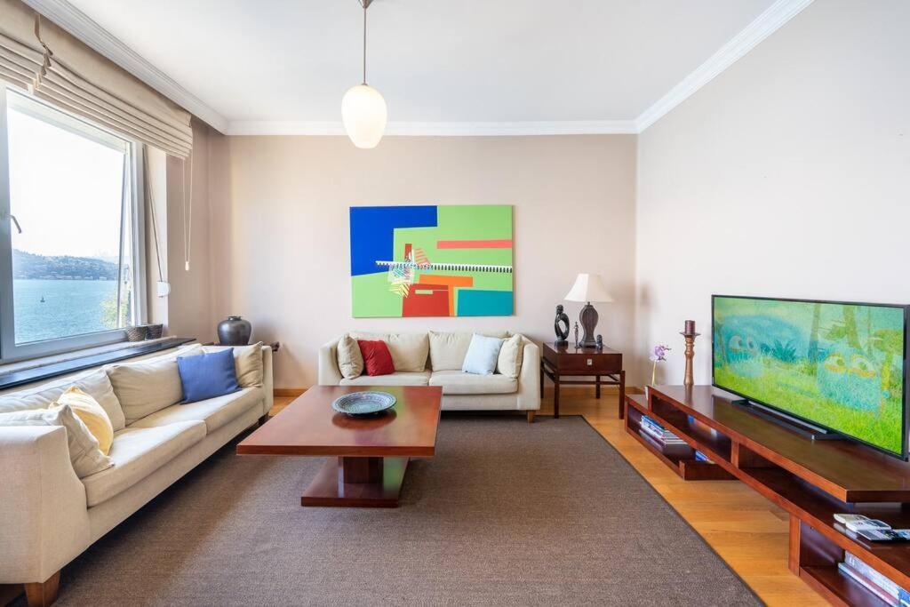 Unique Flat By The Bosphorus In Bebek